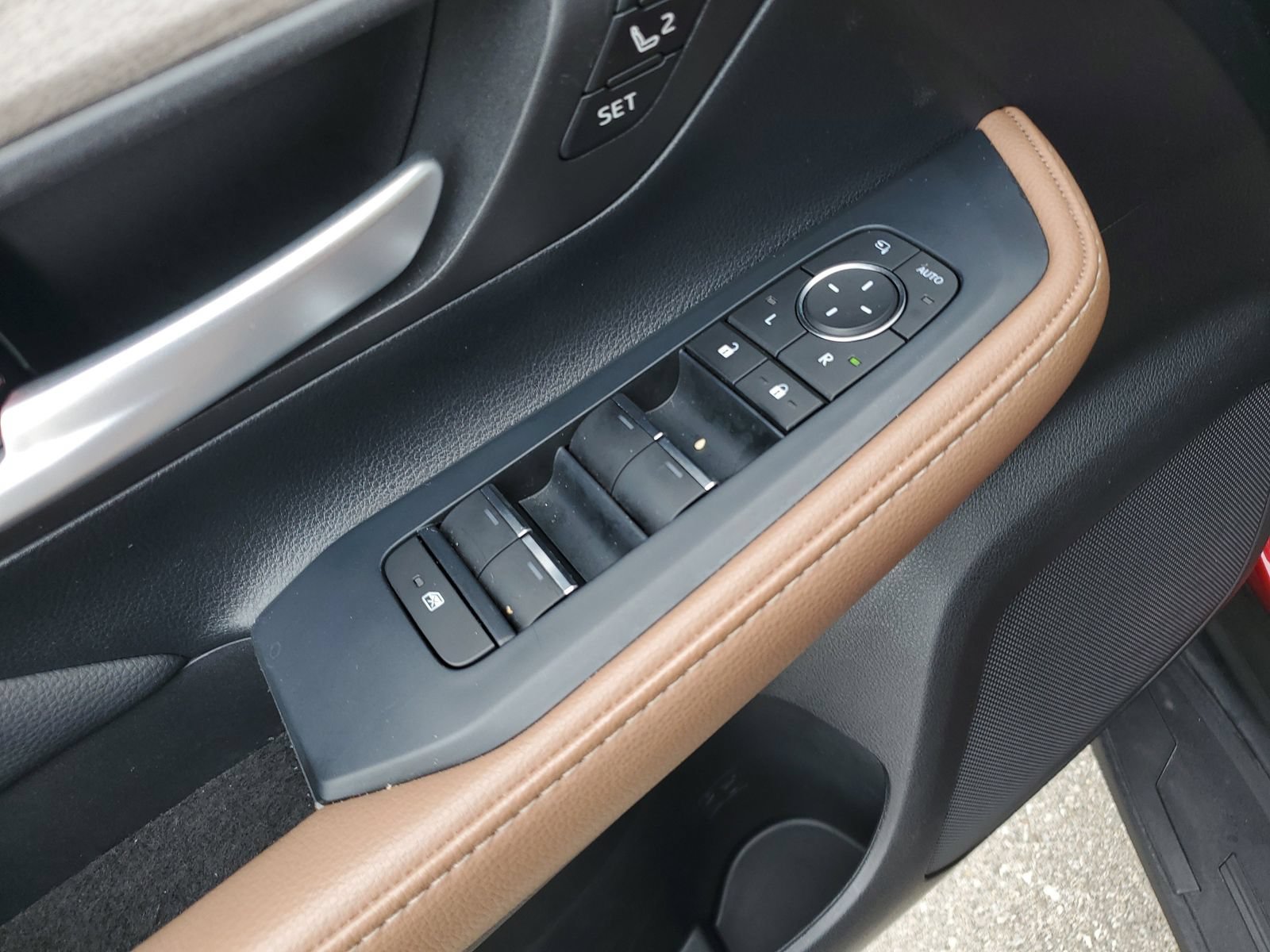 Certified 2024 Toyota Grand Highlander AWD image 23