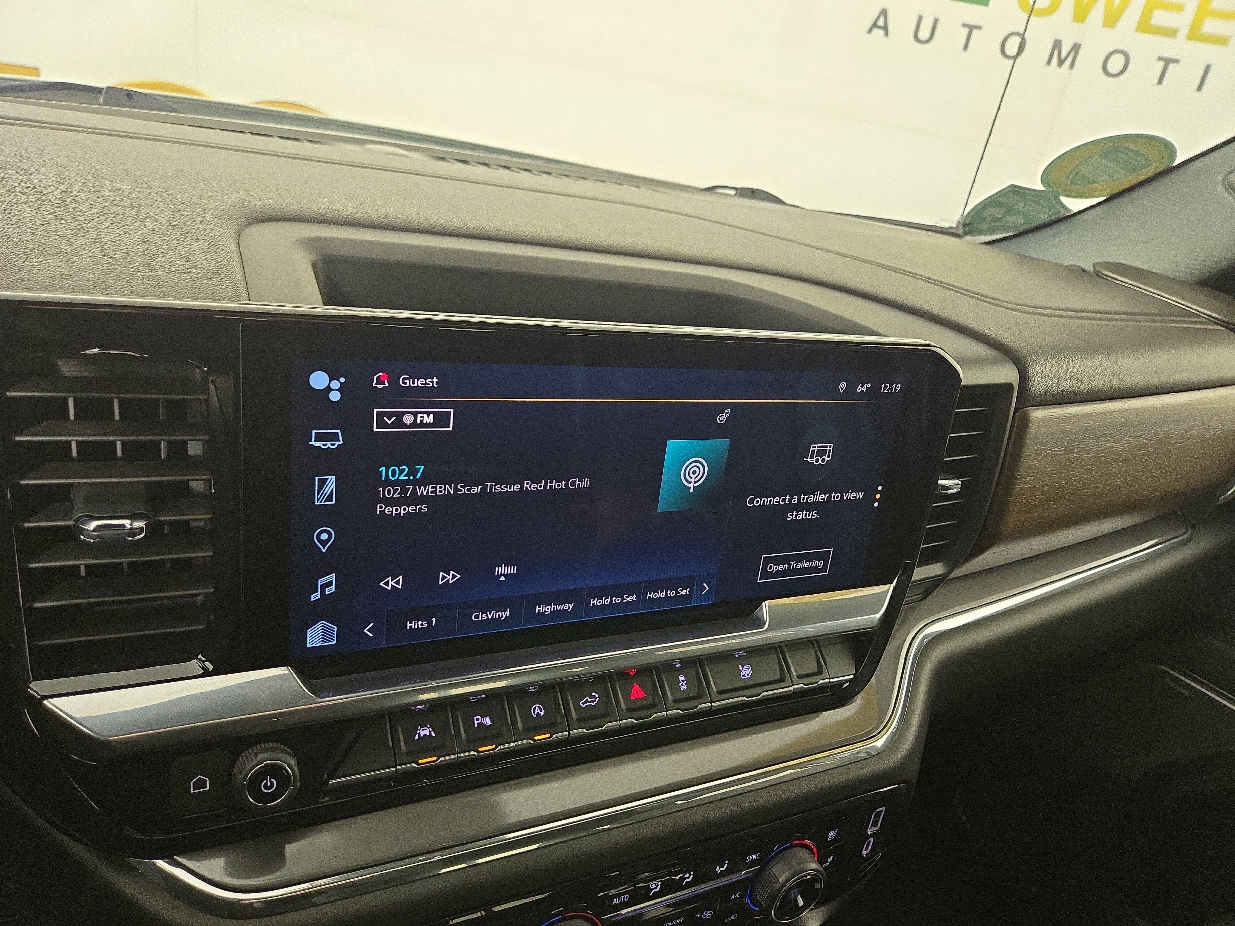 Certified 2023 Chevrolet Silverado 1500 High Country w/ High Country Premium Package image 19