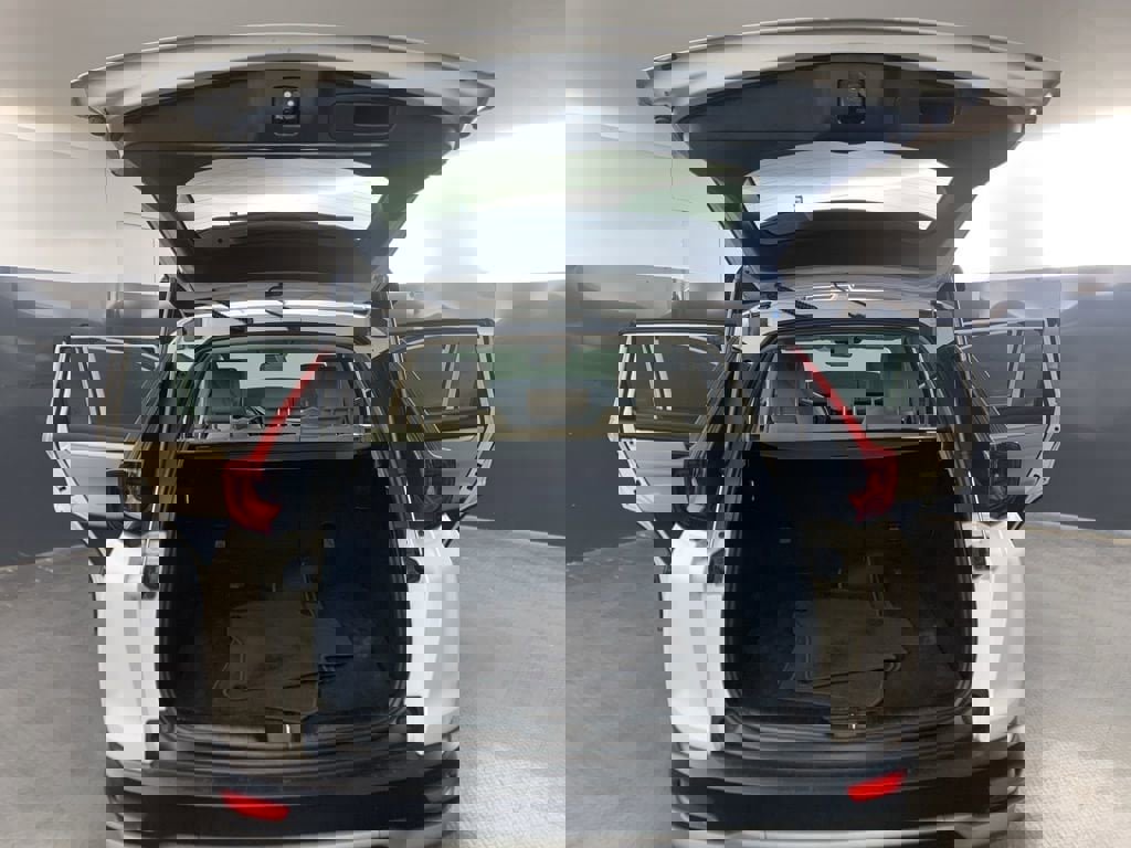 Used 2020 Honda CR-V LX image 33