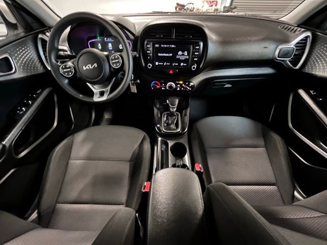 Used 2024 Kia Soul LX w/ Option Group 015 image 17
