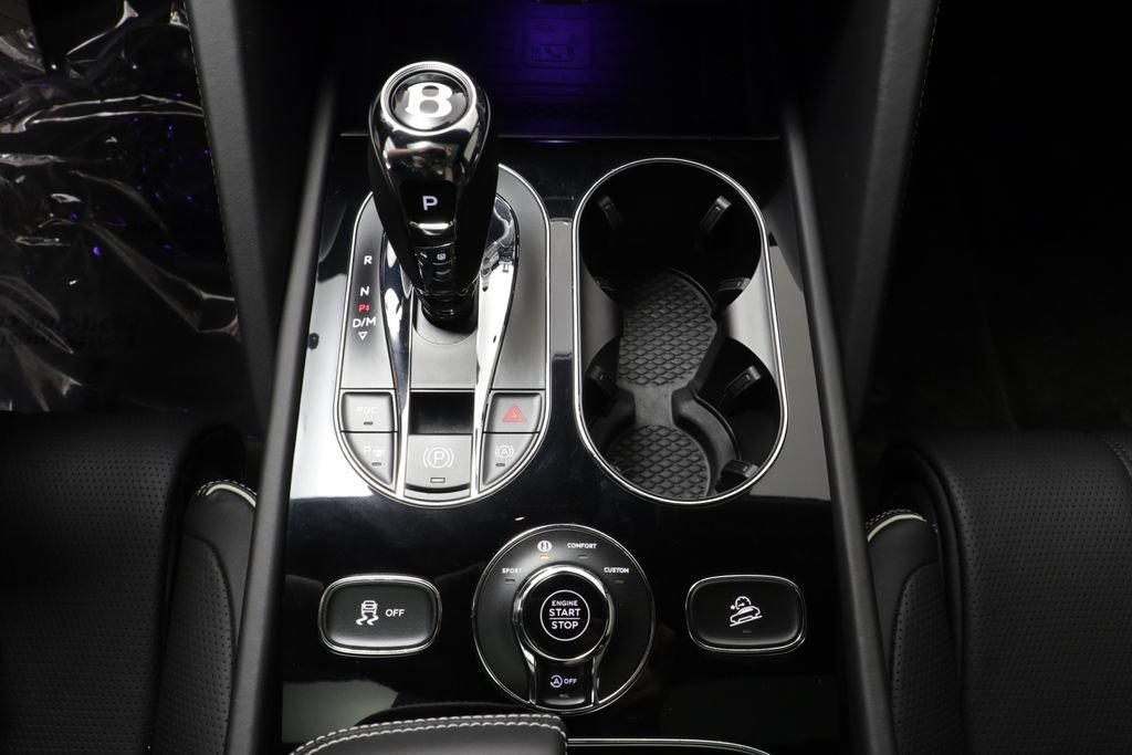 Used 2021 Bentley Bentayga AWD/4WD image 15