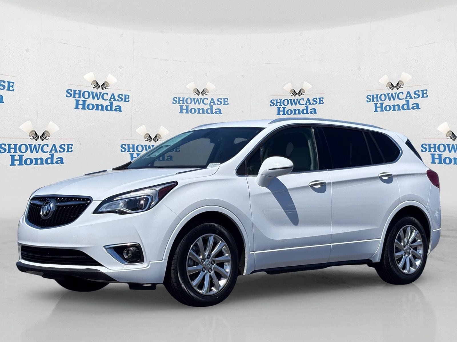 Used 2019 Buick Envision Essence FWD image 2