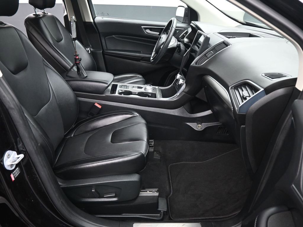 Certified 2022 Ford Edge Titanium image 24