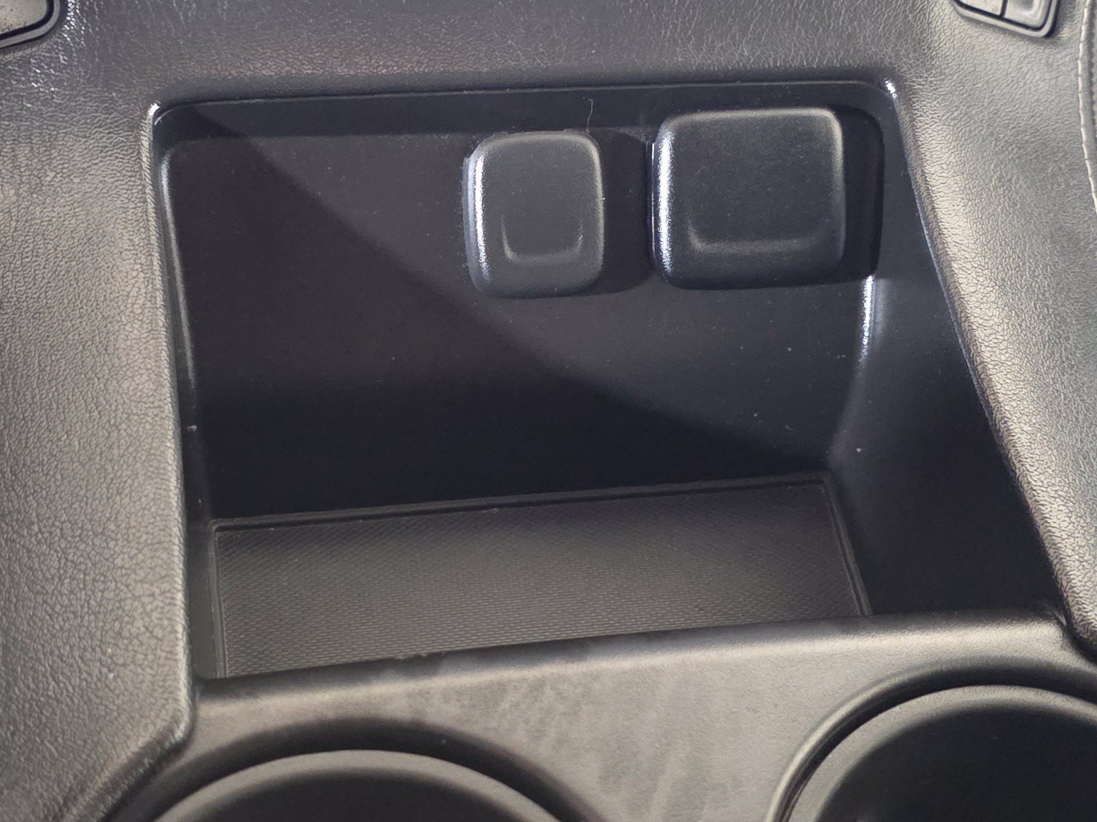 Used 2015 Chevrolet Suburban LT RWD image 29