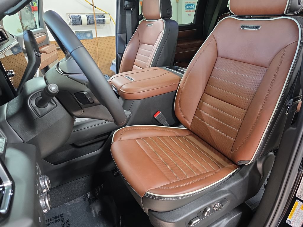 New 2026 GMC Sierra 3500 Denali Ultimate AWD/4WD image 15