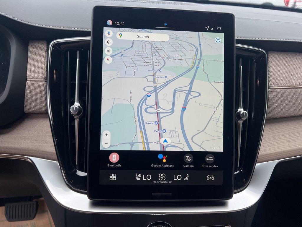 New 2026 Volvo XC90 B6 Plus w/ Protection Package Premier image 22