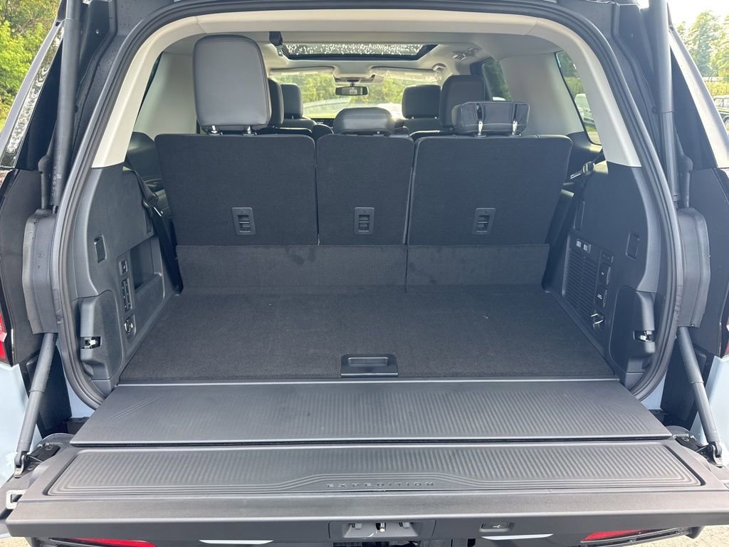 New 2025 Ford Expedition Active AWD/4WD image 7