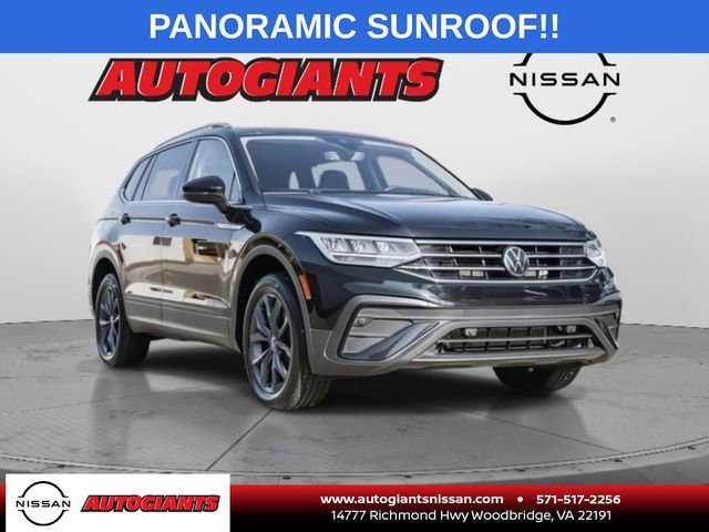 Used 2022 Volkswagen Tiguan SE w/ Panoramic Sunroof Package image 1