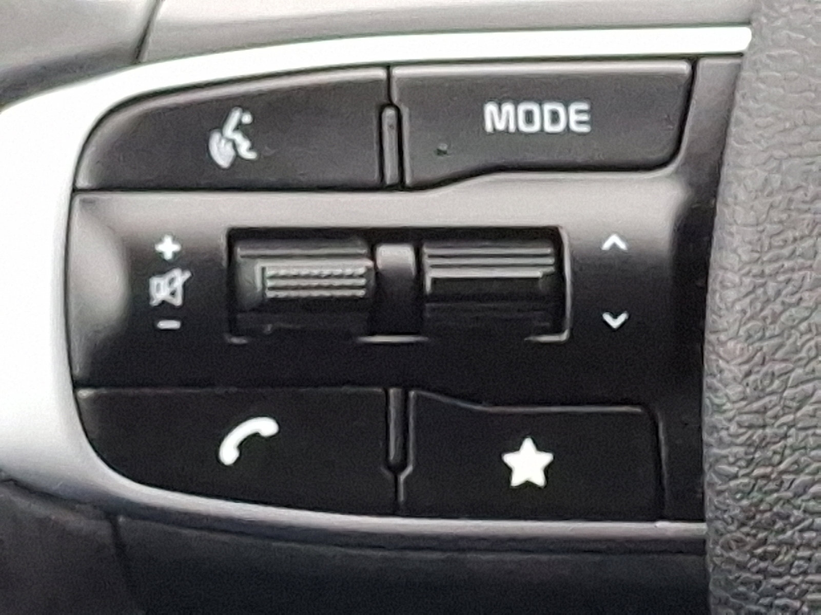 Used 2025 Kia Sportage X-Line AWD/4WD image 22