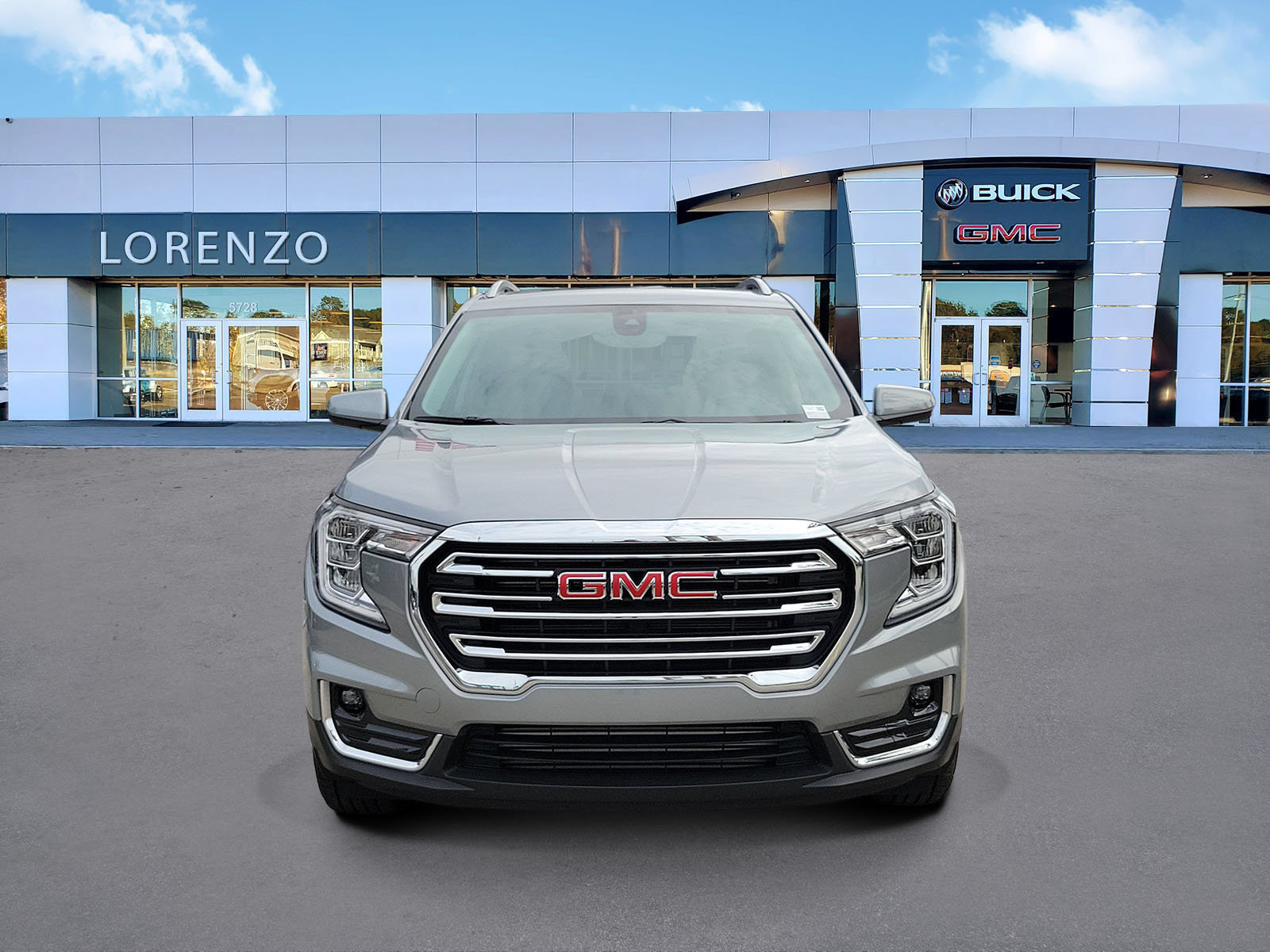 Used 2024 GMC Terrain SLT FWD image 2