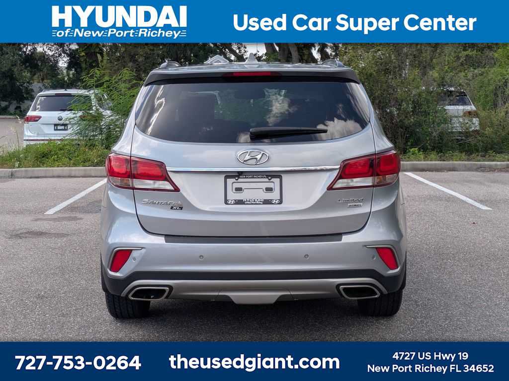 Used 2019 Hyundai Santa Fe XL FWD image 4