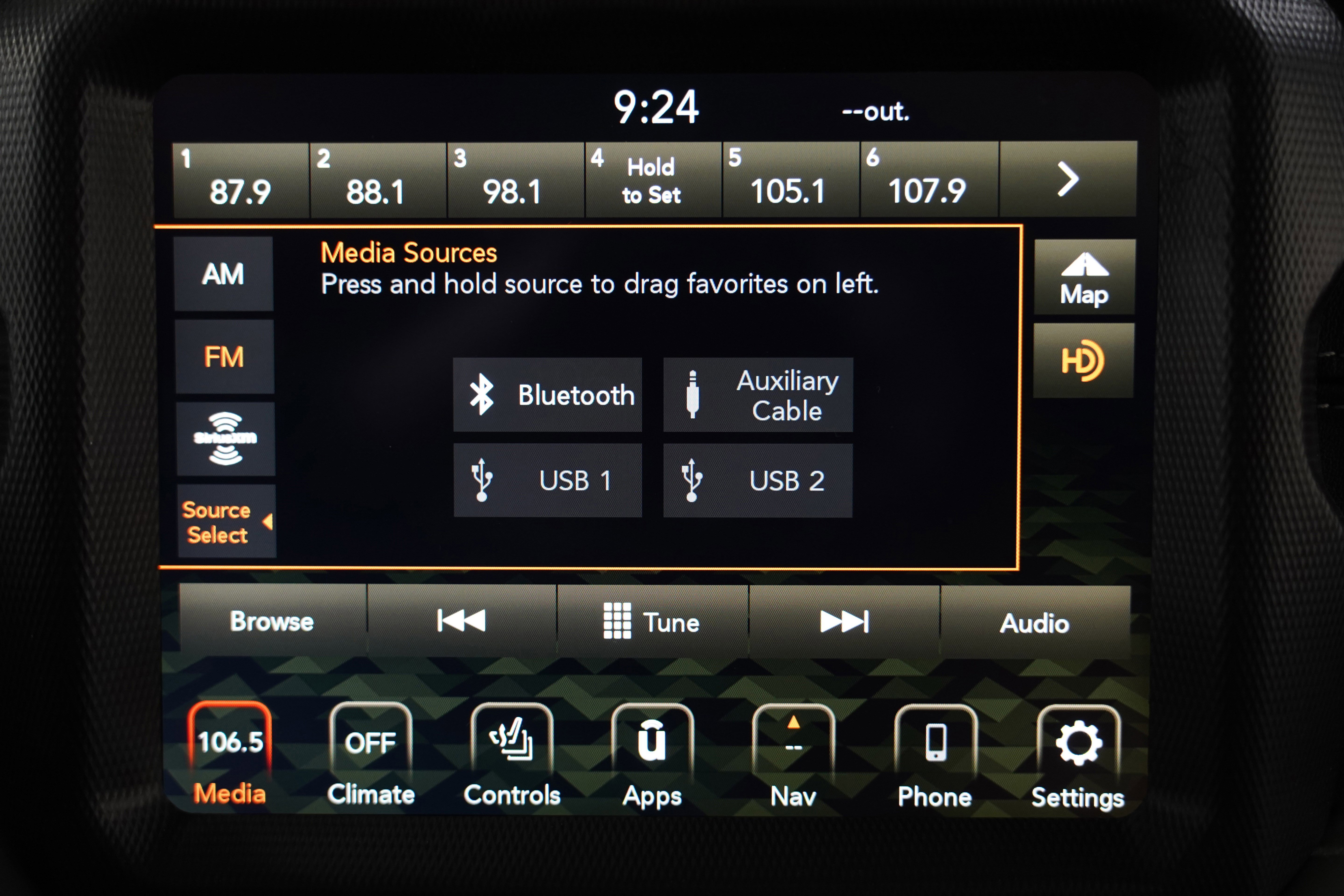 Certified 2022 Jeep Wrangler Unlimited Sahara w/ Cold Weather Group image 23