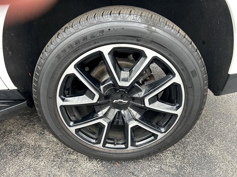 Used 2022 Chevrolet Tahoe RST w/ Luxury Package image 38