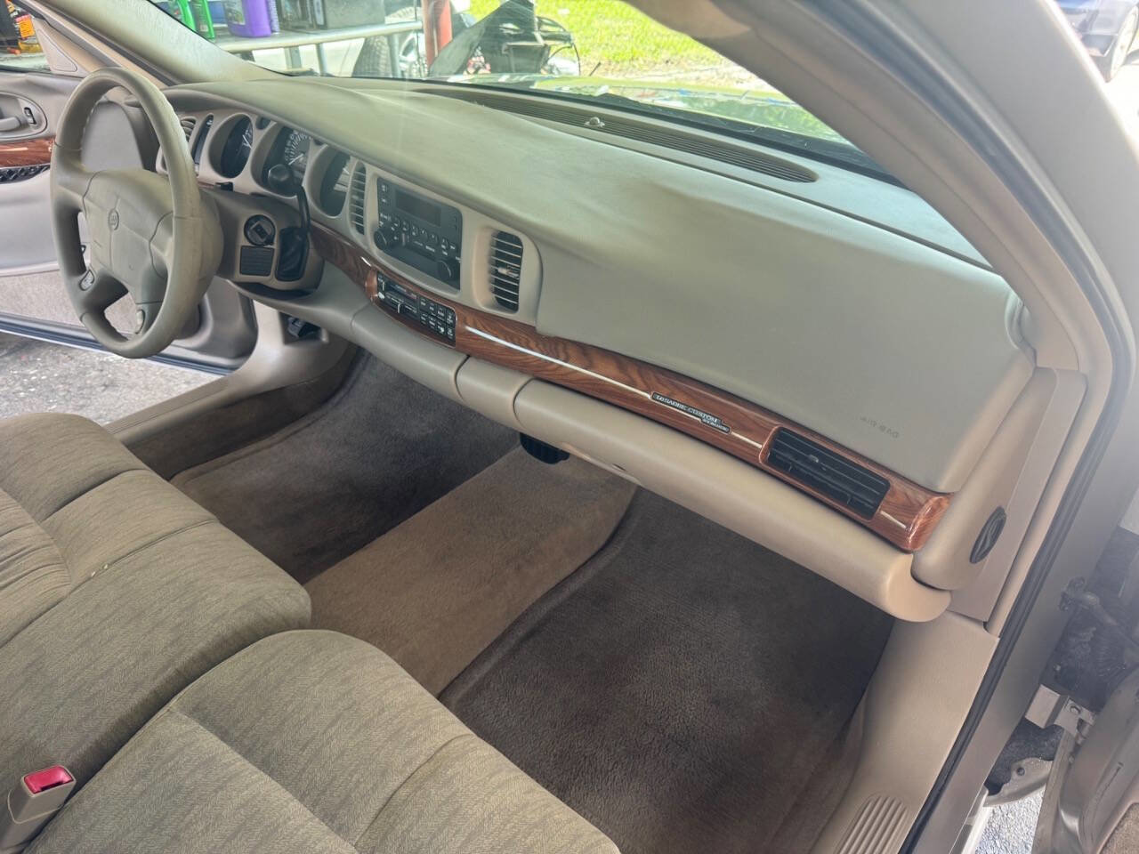 Used 2002 Buick Le Sabre Custom FWD image 11