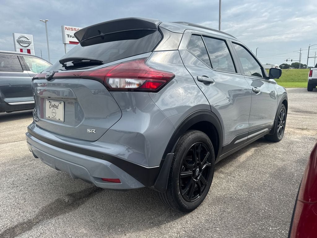 Used 2024 Nissan Kicks SR w/ SR Premium Package FWD image 8