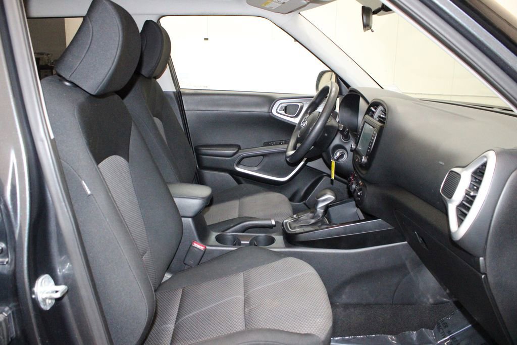Used 2020 Kia Soul LX image 14