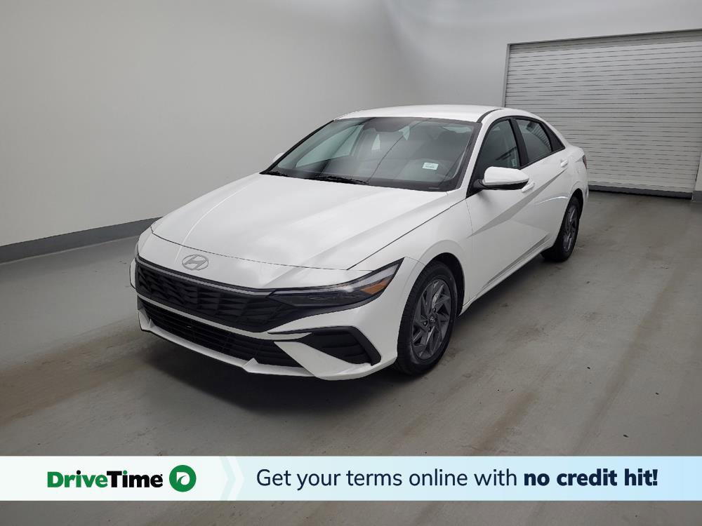 Used 2024 Hyundai Elantra SEL FWD image 1