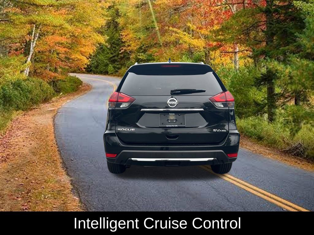 Used 2018 Nissan Rogue SV w/ Sun & Sound Touring Package AWD/4WD image 12