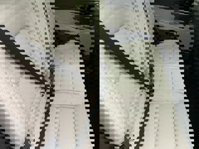 New 2026 Lincoln Nautilus Premier w/ Equipment Group 102A image 21