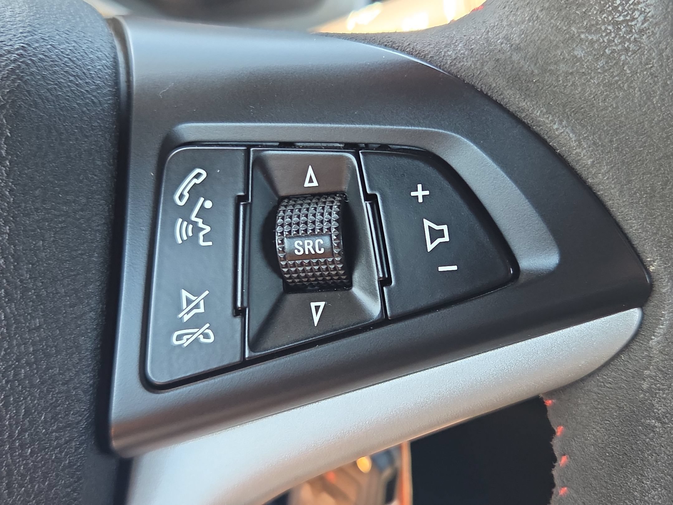 Used 2014 Chevrolet Camaro ZL1 RWD image 21