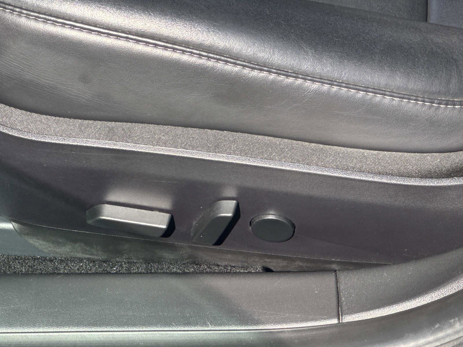 Used 2020 Tesla Model 3 Standard Range Plus image 18