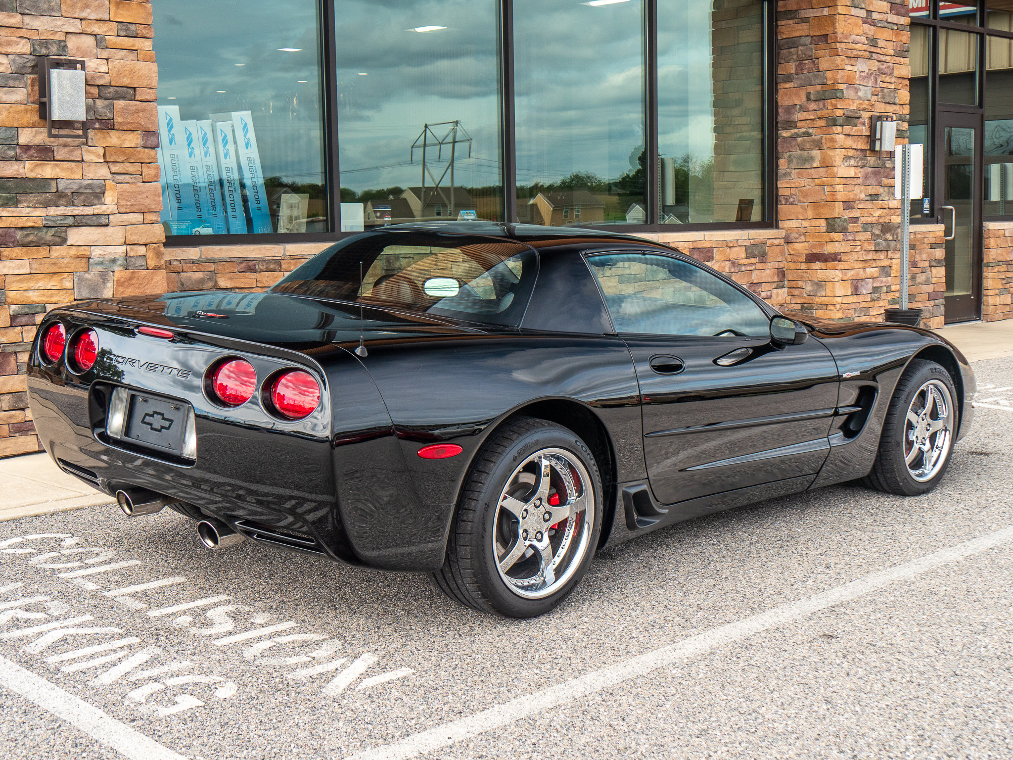 Used 2001 Chevrolet Corvette Z06 w/ Memory Pkg RWD image 3