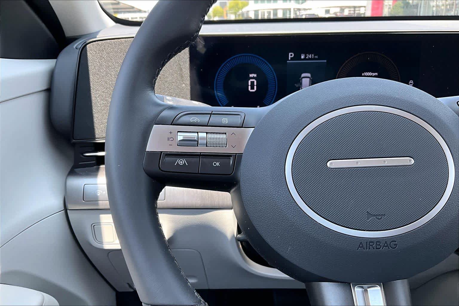 Used 2025 Hyundai Kona SEL FWD image 19