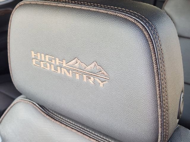 Used 2022 Chevrolet Tahoe High Country image 16