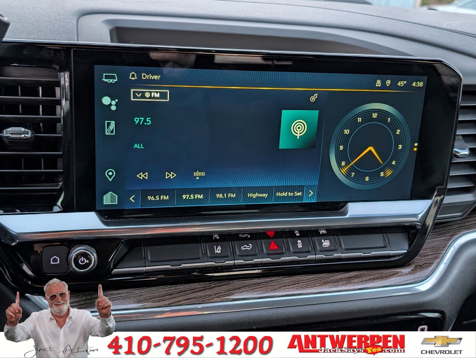 Used 2024 Chevrolet Silverado 2500 LT image 25