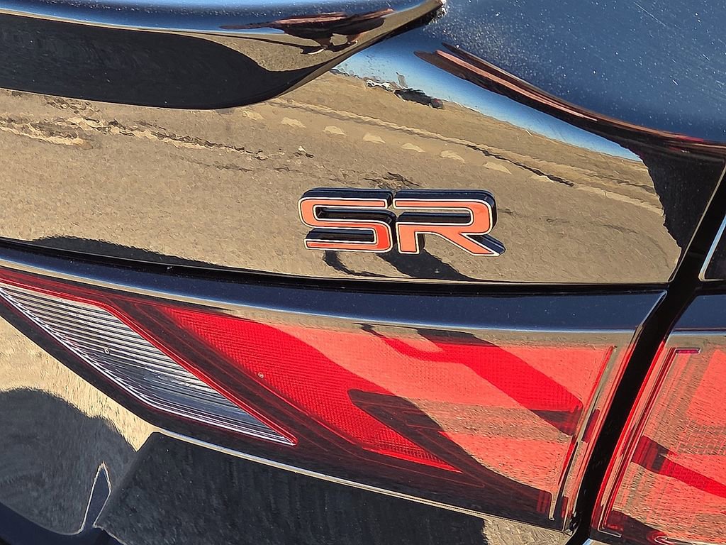 Used 2025 Nissan Sentra SR image 14