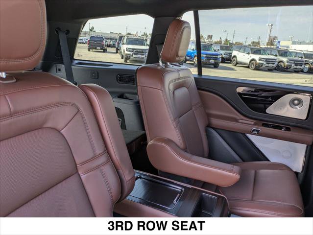 Used 2025 Lincoln Aviator Reserve w/ Equipment Group 201A AWD/4WD image 24