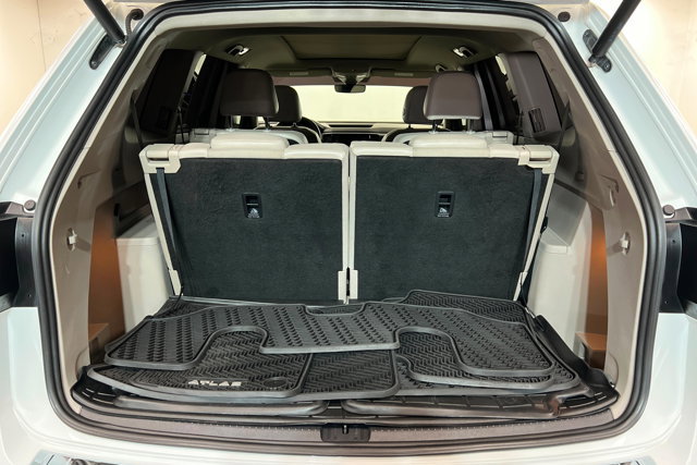 Used 2021 Volkswagen Atlas SEL Premium AWD/4WD image 23