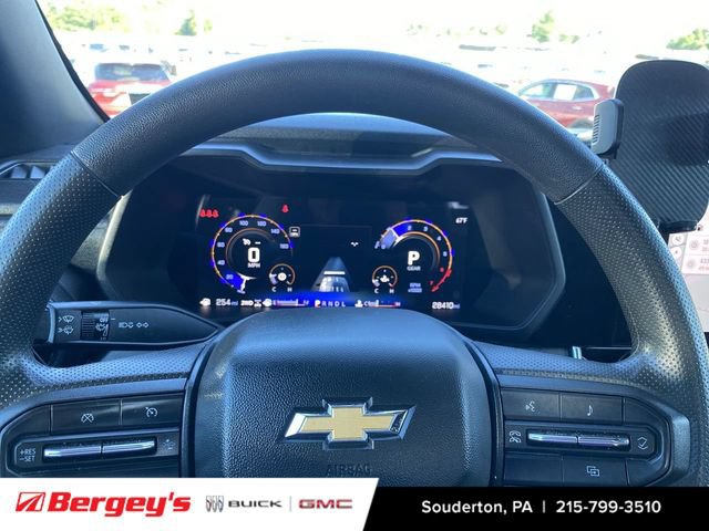 Used 2025 Chevrolet Colorado W/T w/ WT Custom Package AWD/4WD image 14