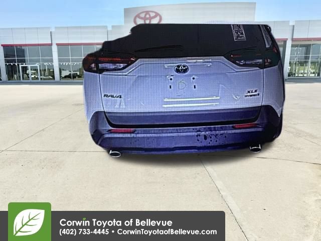 Used 2022 Toyota RAV4 XLE w/ Convenience Package AWD/4WD image 12