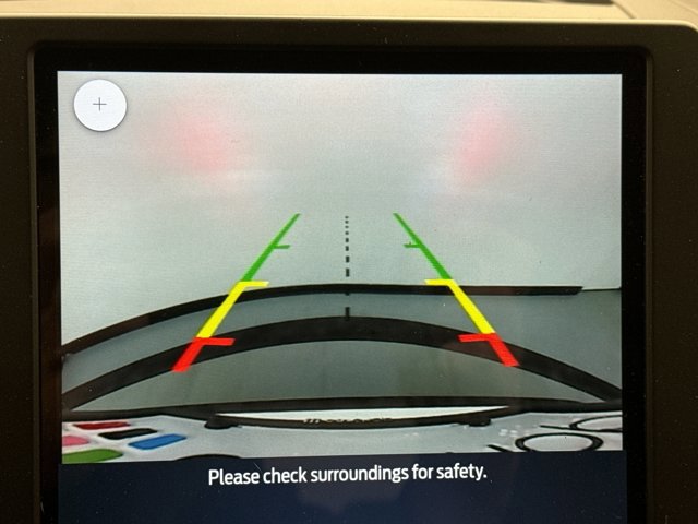 Used 2022 Ford Edge SEL image 15