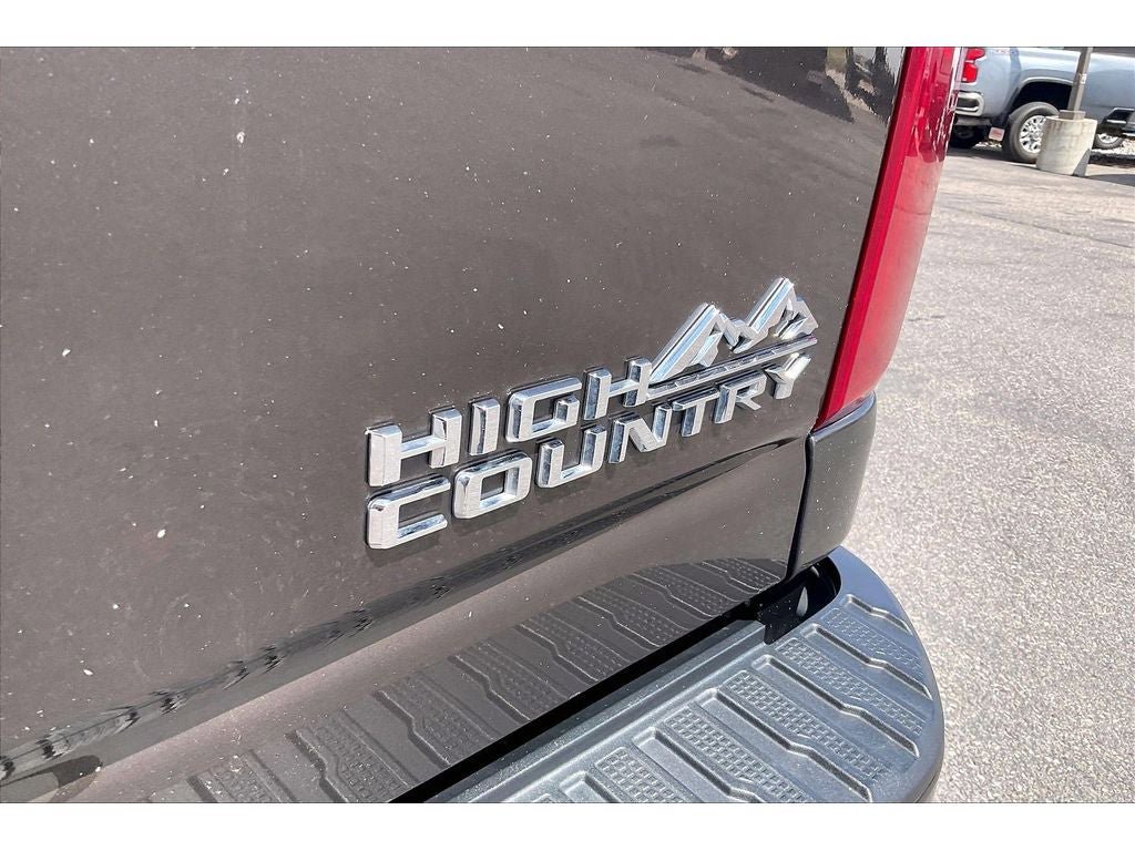Used 2021 Chevrolet Silverado 3500 High Country w/ Z71 Off-Road Package AWD/4WD image 9