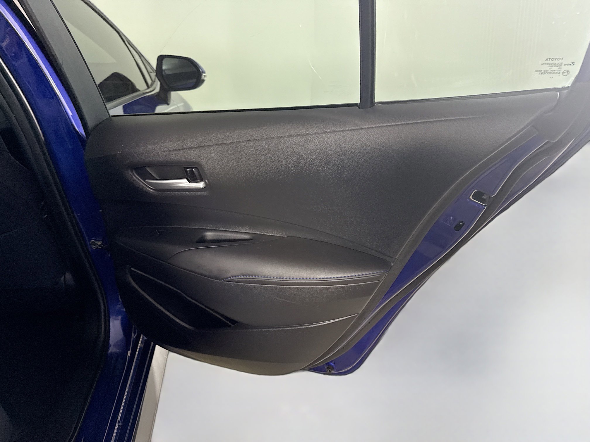 Used 2020 Toyota Corolla SE FWD image 28