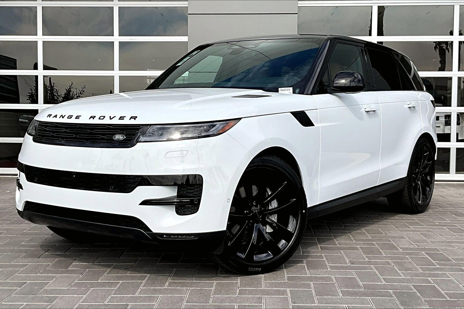 New 2026 Land Rover Range Rover Sport SE