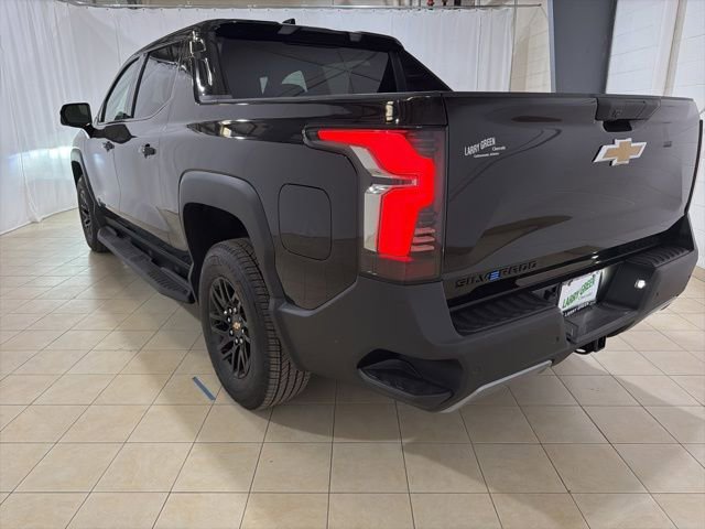 New 2026 Chevrolet Silverado EV LT image 3