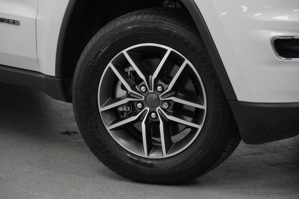 Certified 2022 Jeep Grand Cherokee Limited w/ Tech Group image 4