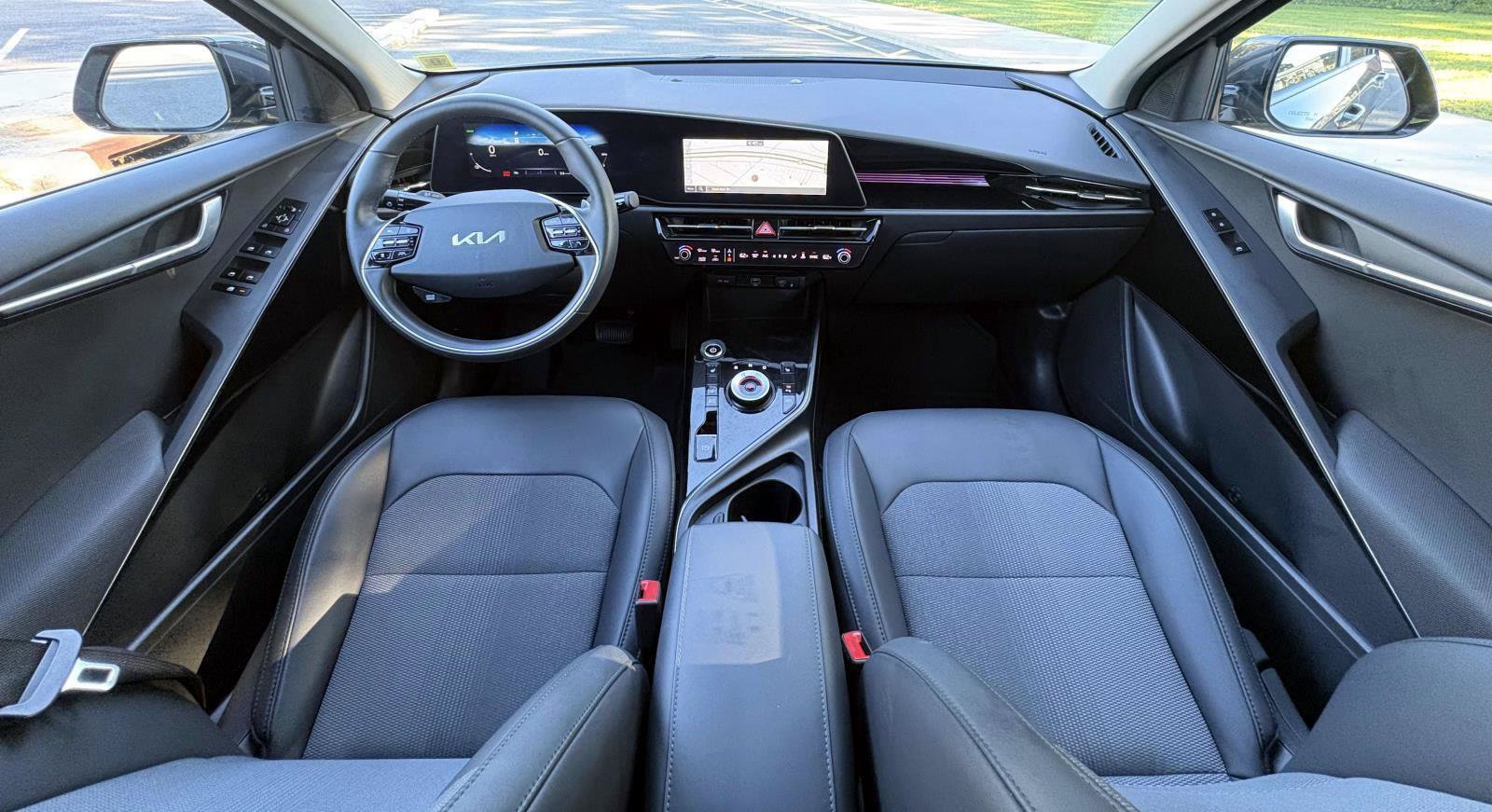 Certified 2025 Kia Niro Wind w/ Wind Preserve Package FWD image 19