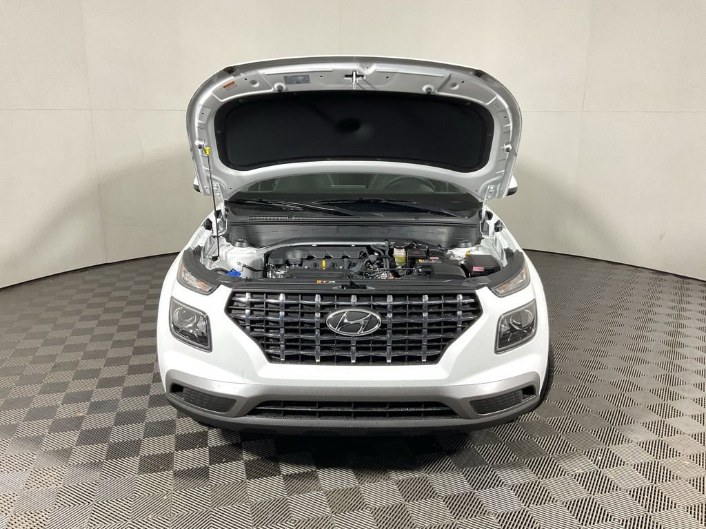 New 2026 Hyundai Venue SEL FWD image 8