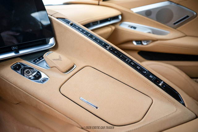 Used 2023 Chevrolet Corvette Stingray Premium Conv w/ Z51 Performance Package RWD image 40