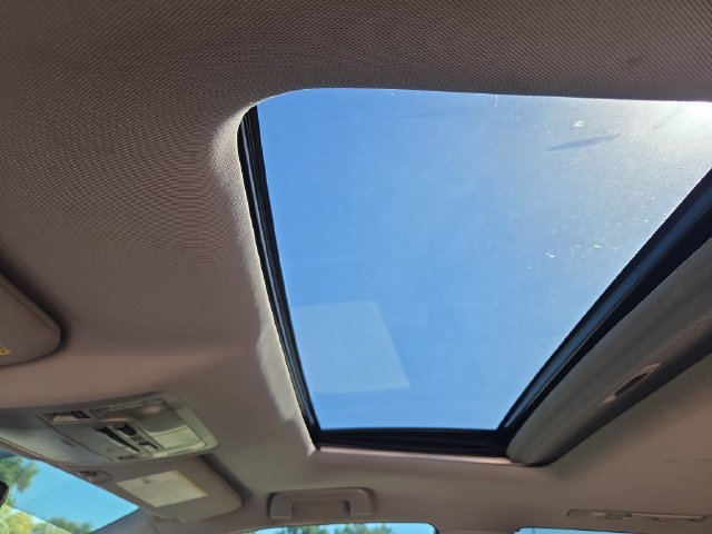 Used 2017 Toyota Highlander XLE AWD/4WD image 20