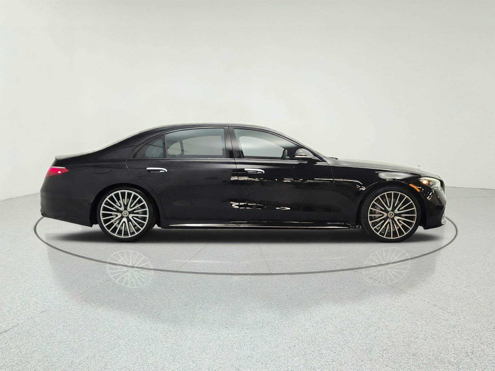 Certified 2023 Mercedes-Benz S 580 4MATIC Sedan image 4