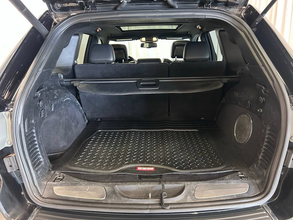 Used 2015 Jeep Grand Cherokee Overland AWD/4WD image 30