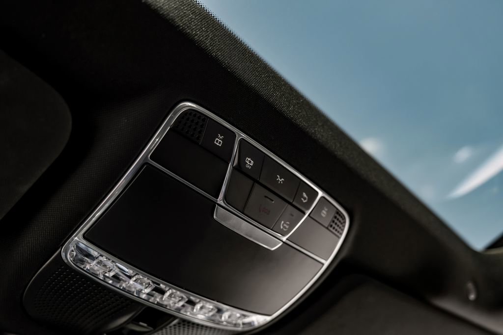 Used 2019 Mercedes-Benz S 560 4MATIC Sedan image 22
