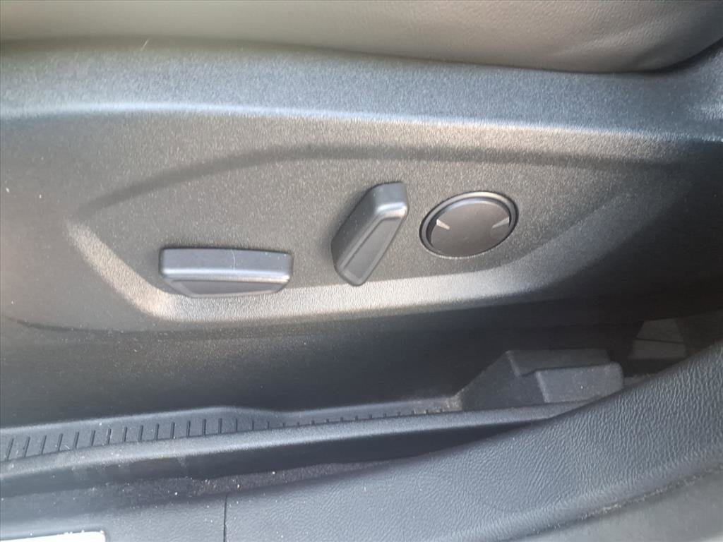 Used 2022 Ford Edge ST-Line image 15