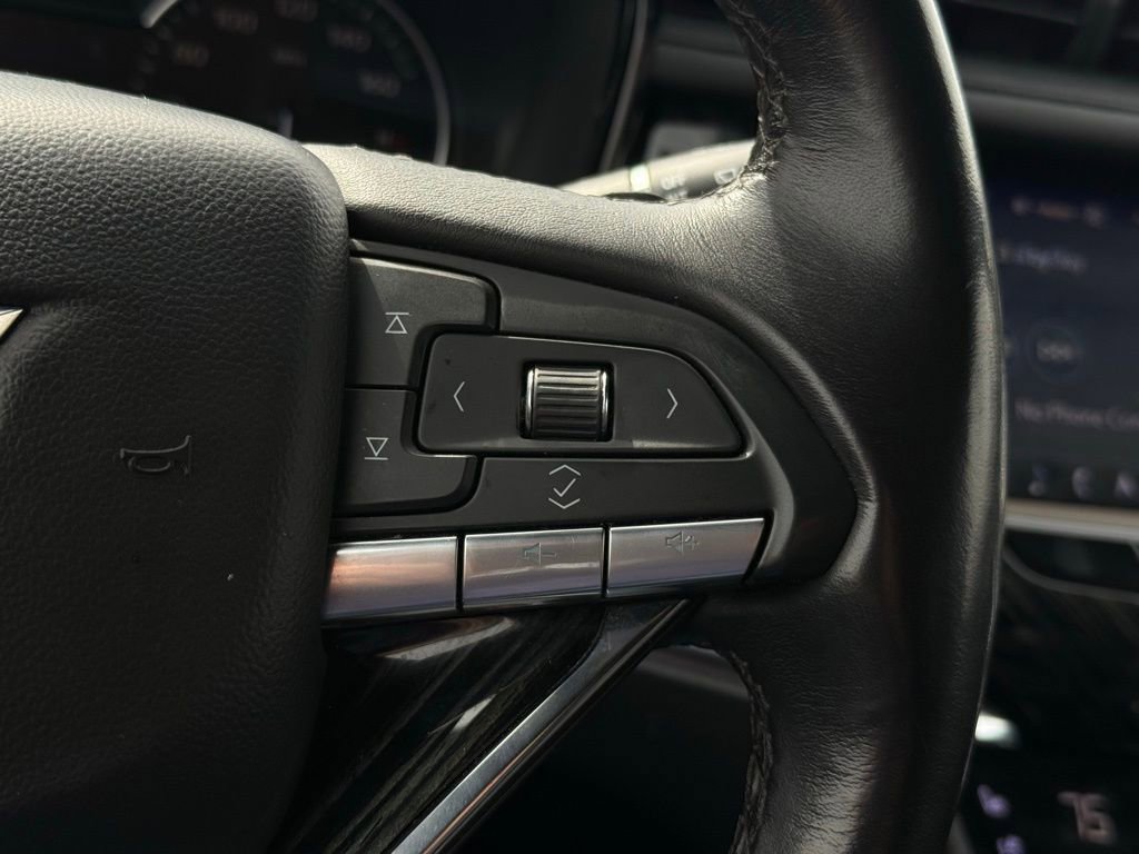 Used 2023 Cadillac XT6 Premium Luxury AWD/4WD image 28