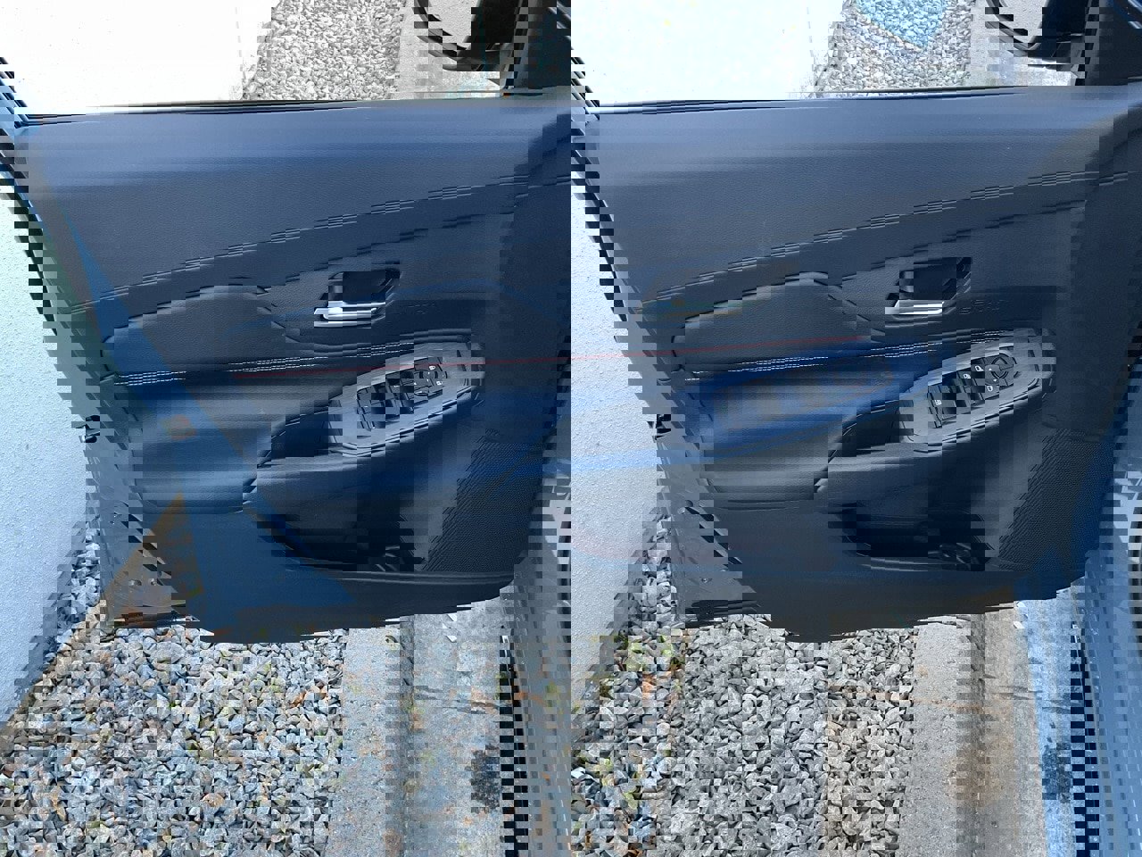 New 2026 Nissan Sentra SR image 11